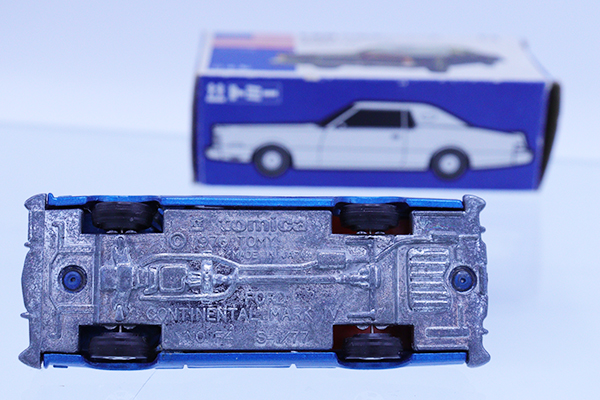 ミニカーショップ ケンボックス トミカ 青箱☆F4☆フォード