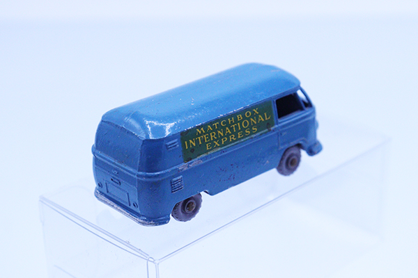 miniマッチボックスフォルクスワーゲン CARAVETTE NO.34 mini様専用マッチボックスフォルクスワーゲン CARAVETTE NO.34