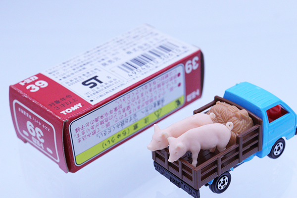 トミカ　赤箱