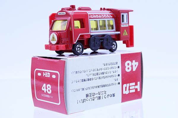 トミカ　赤箱