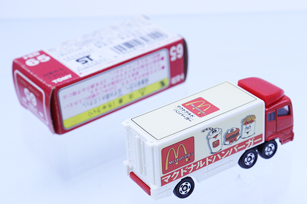 ミニカーショップ ケンボックス トミカ 赤箱☆65☆三菱ふそうスーパー