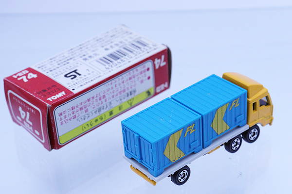 ミニカーショップ ケンボックス トミカ 赤箱☆74☆三菱ふそうコンテナ