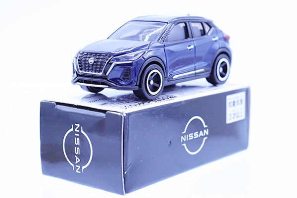 1/43 未開封　日産特注　キックス　クローム　ミニカー 1/43 未開封 日産特注 キックス クローム ミニカー - メルカリ