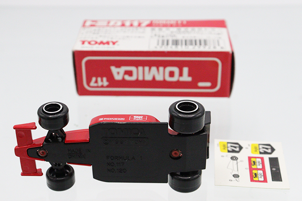 ミニカーショップ ケンボックス トミカ 赤箱☆117☆フェラーリF1 #27