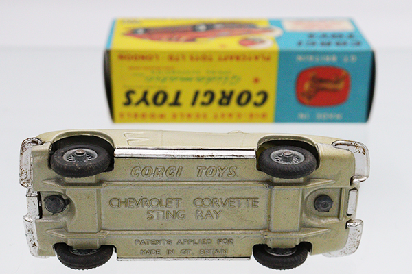 ミニカーショップ ケンボックス CORGI TOYS☆310☆シボレーコルベット