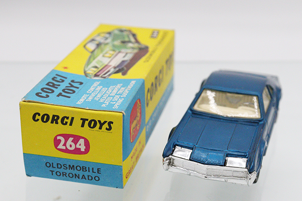ミニカーショップ ケンボックス CORGI TOYS☆264☆OLDSMOBILETORONADO