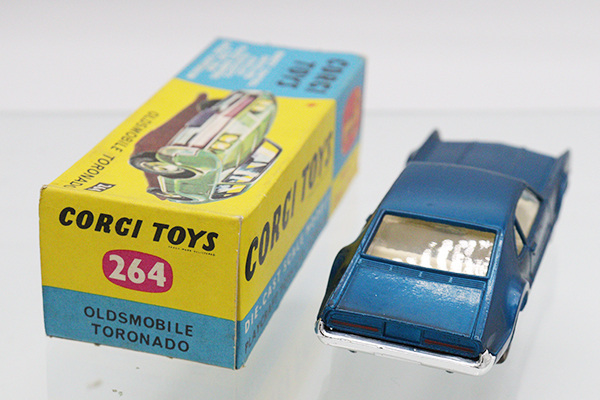 ミニカーショップ ケンボックス CORGI TOYS☆264☆OLDSMOBILETORONADO