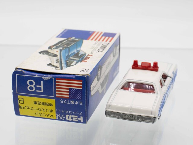 ミニカーショップ ケンボックス トミカ 青箱☆F8☆ダッジコロネット