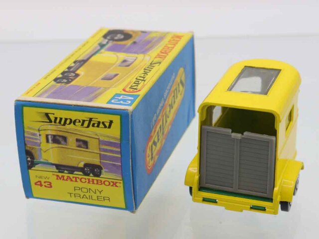 ミニカー　マッチボックス　43 ポニートレーラー マッチボックス No.43 ポニートレーラー - メルカリ