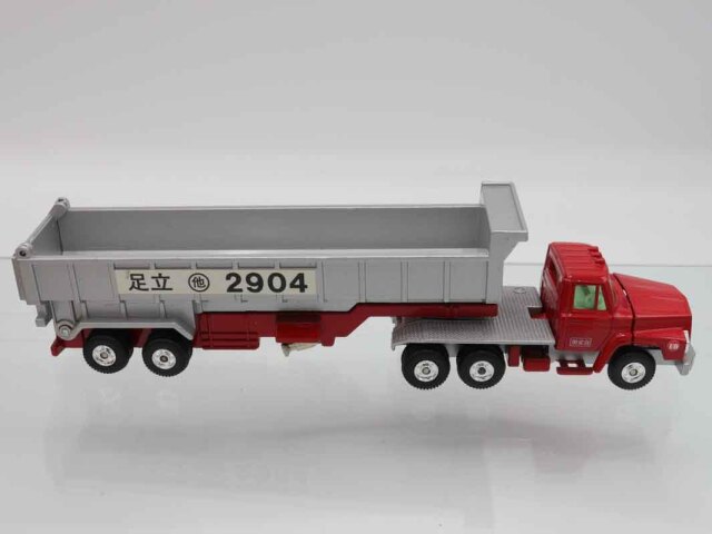 【美品】トミカダンディ 046　ニッサンディーゼル トレーラーダンプ トミカダンディ 国産車シリーズ 046 ニッサン ディーゼル