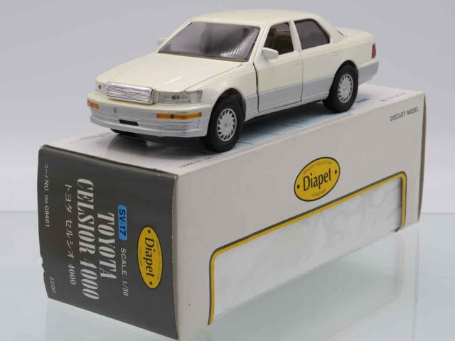 ダイヤペット セルシオ 4000 ミニカー Amazon | ダイヤペット 1/30 トヨタ セルシオ 4000 ホワイト SV