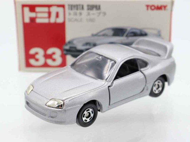 トミカ　赤箱