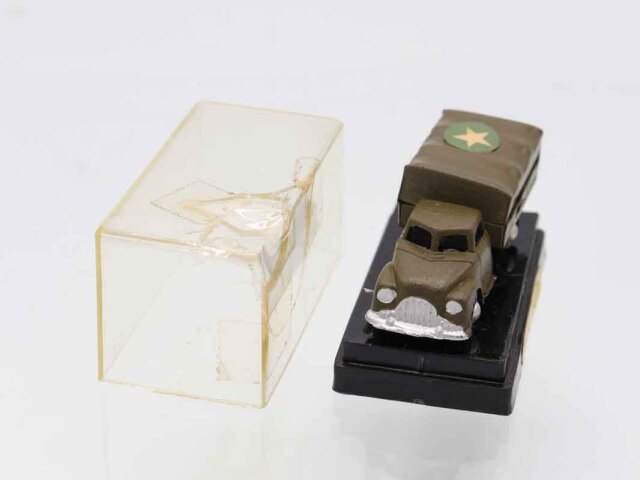 ミニカーショップ ケンボックス AHIARMY TRUCK ※車体全長約50mm