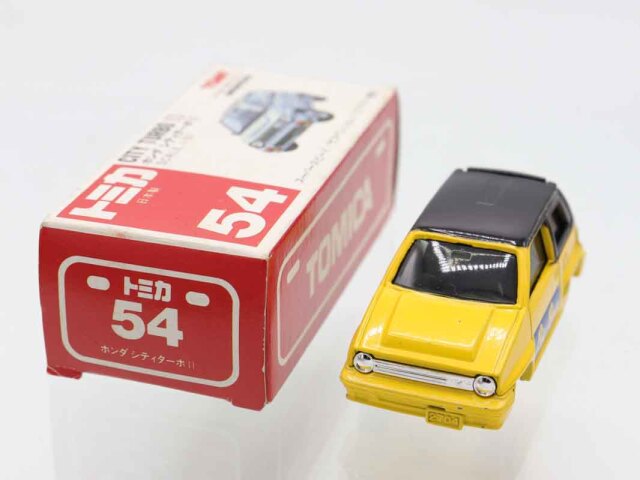 トミカ　赤箱