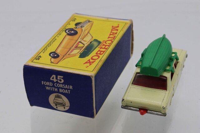 ミニカーショップ ケンボックス マッチボックス☆45☆FORDCORSAIR WITH