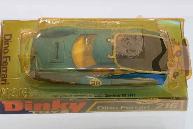 ミニカーショップ ケンボックス DINKY TOYS☆216☆フェラーリ