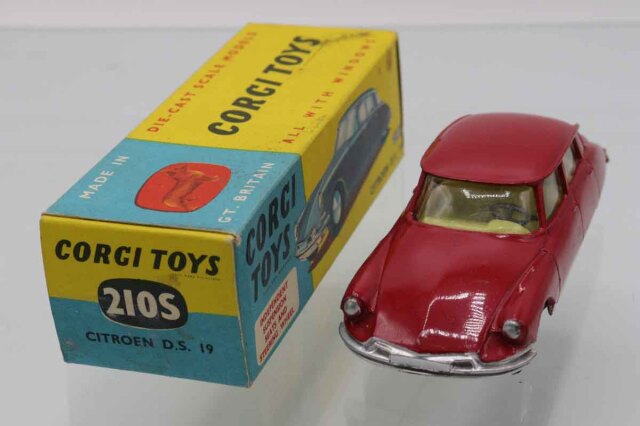当時物 CORGITOYS シトロエン　クーペ　ル・ダンディ ミニカー Yahoo!オークション -「トミカダンディ シトロエン」の落札相場