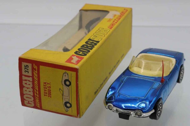 ミニカーショップ ケンボックス CORGI☆375☆トヨタ2000GT(青