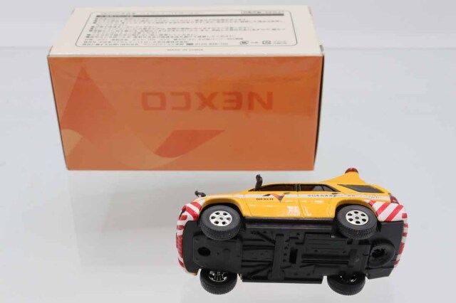 ミニカーショップ ケンボックス トヨタハイラックスサーフ