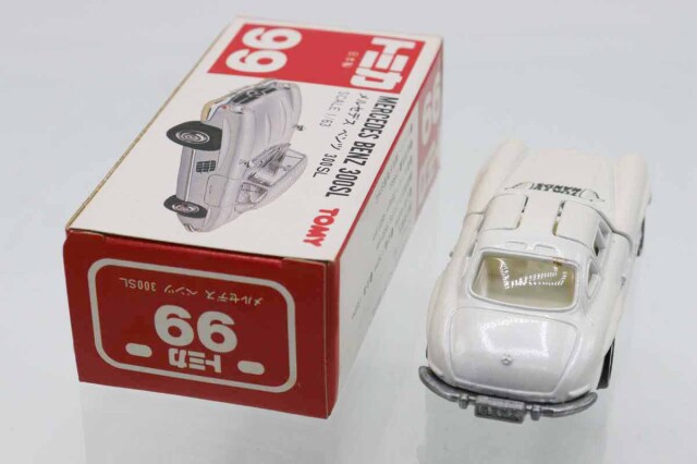 ミニカーショップ ケンボックス トミカ 赤箱(日本製)☆99☆メルセデス