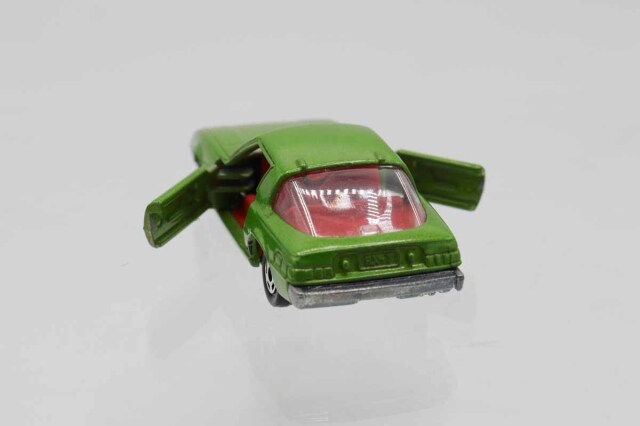 ミニカー Kana ミニカーショップ ケンボックス トミカ 赤箱(日本製)☆50☆マツダ