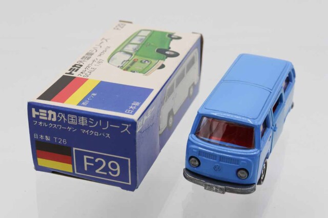 トミカ　青箱