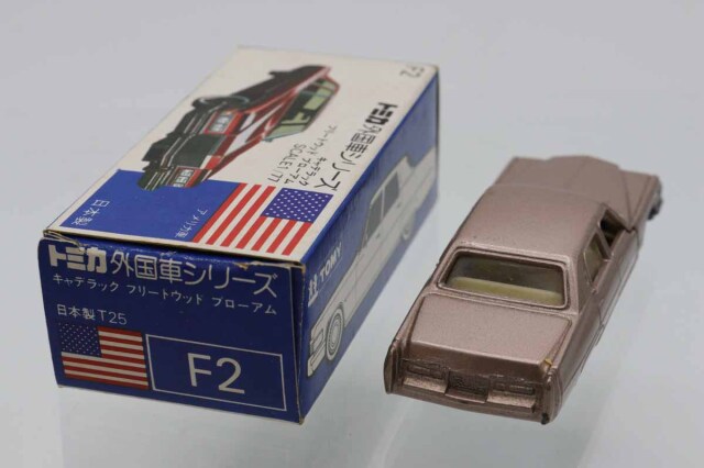 ミニカーショップ ケンボックス トミカ 青箱☆F2☆キャデラック