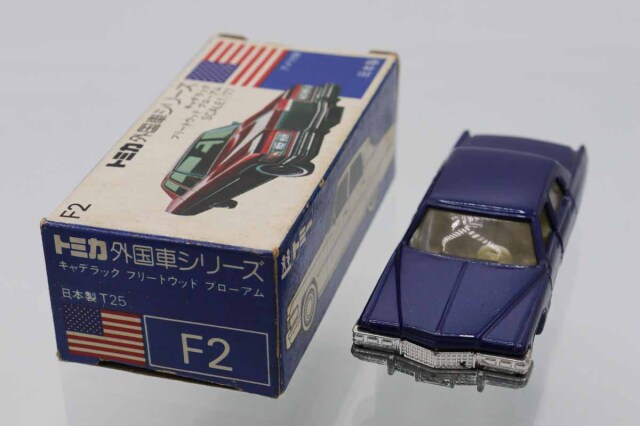 ミニカーショップ ケンボックス トミカ 青箱☆F2☆キャデラック