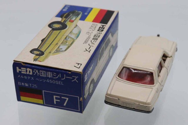 モ*ン様 青箱トミカ外国車シリーズF7メルセデスベンツ450SEL Amazon | トミカ 日本製◎ 青箱 F7 メルセデス ベンツ 450SEL