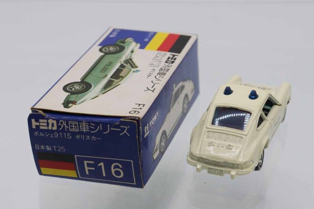 トミカ　青箱