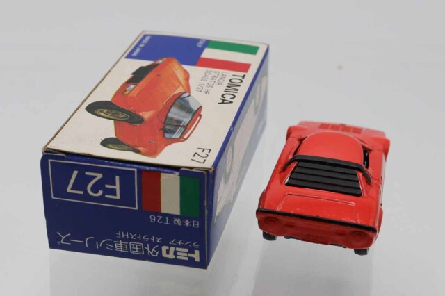 トミカ　青箱
