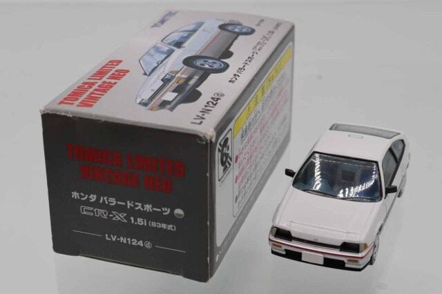 トミカ　TLV　ネオ
