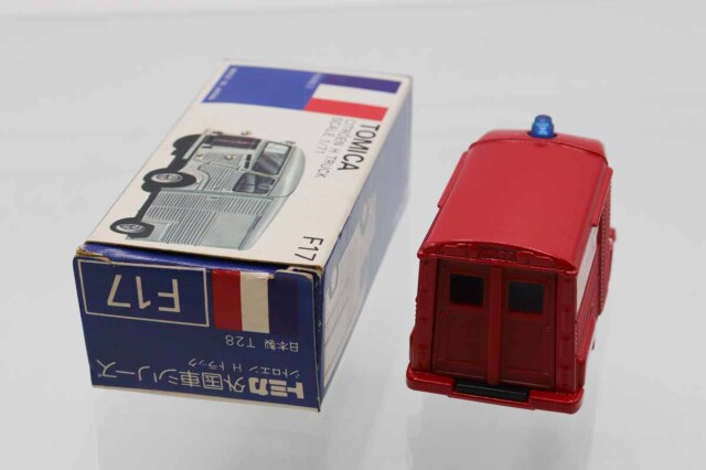 トミカ　青箱