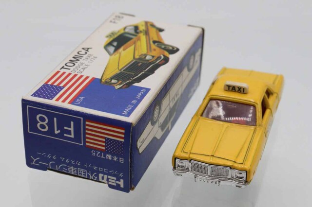 ミニカーショップ ケンボックス トミカ 青箱☆F18☆ダッジコロネット