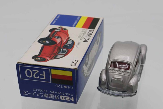 トミカ　青箱