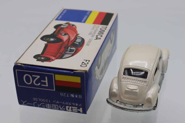 トミカ　青箱