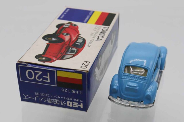 トミカ　青箱