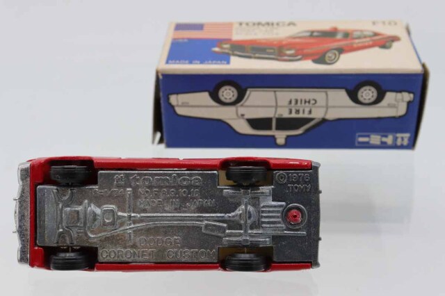 トミカ 青箱 外国車 ダッジ コロネット カスタム ファイアチーフ