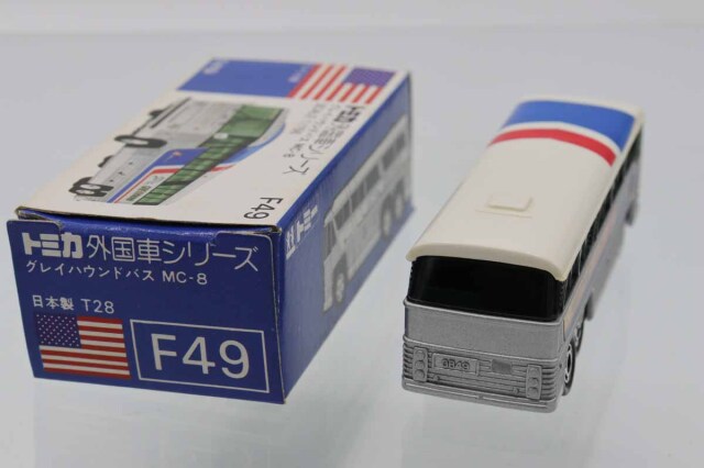 トミカ　青箱