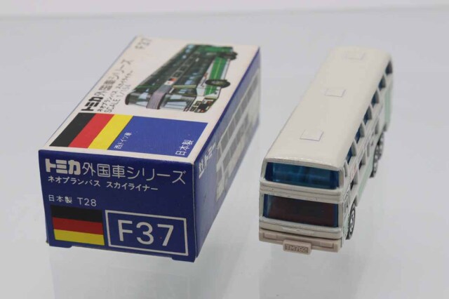 トミカ　青箱