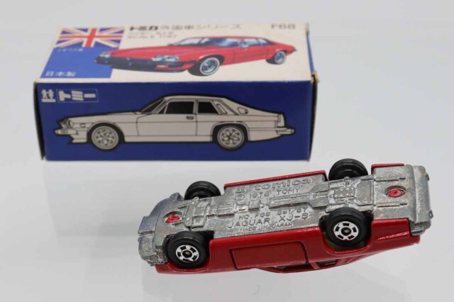 ミニカーショップ ケンボックス トミカ 青箱☆F68☆ジャガーXJ-S (赤