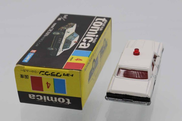 ミニカーショップ ケンボックス トミカ 黒箱☆4☆トヨタクラウン