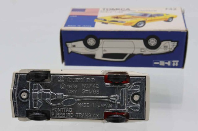 ミニカーショップ ケンボックス トミカ 青箱☆F42☆ポンティアック