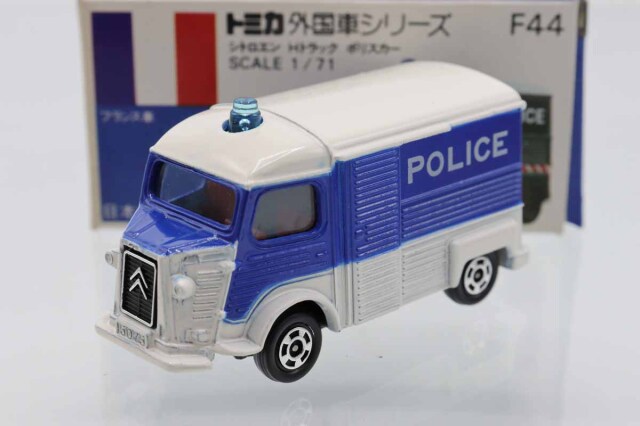 トミカ　青箱