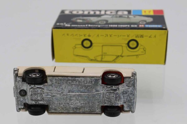 日本製 トミカ チェリー X1 ２台セット ミニカーショップ ケンボックス トミカ 黒箱☆17☆日産チェリー F-II
