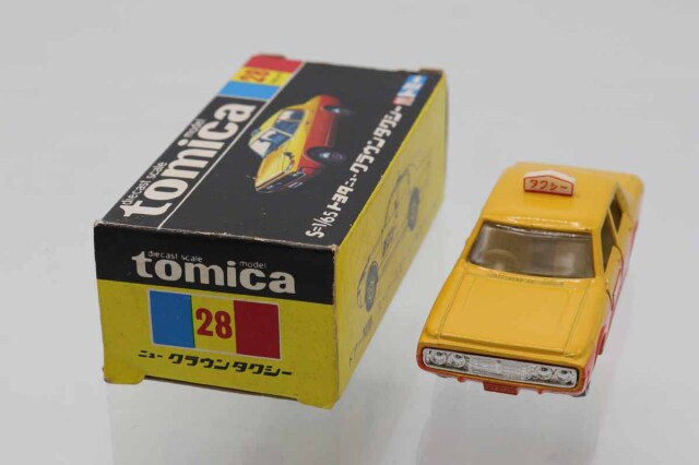 トミカ 黒箱 28 小田急特注 トヨタ ニュークラウン ミニカーのみ