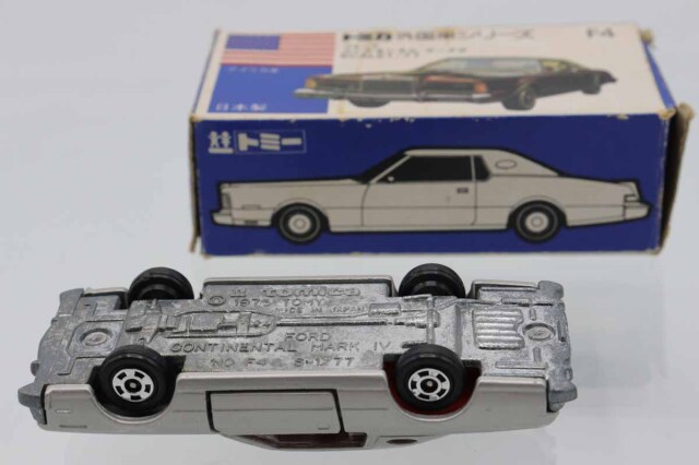 TOMICA　トミカ　フォード　コンチネンタル　銀色　箱付き ミニカーショップ ケンボックス トミカ 青箱☆F4-1☆フォード