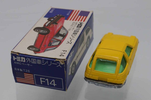 トミカ　黒箱