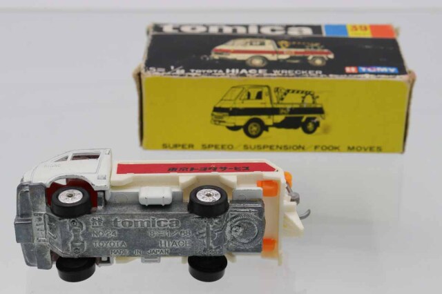 ミニカーショップ ケンボックス トミカ 黒箱☆39☆トヨタハイエース