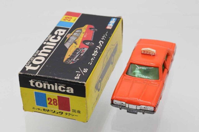 ミニカーショップ ケンボックス トミカ 黒箱☆28☆日産